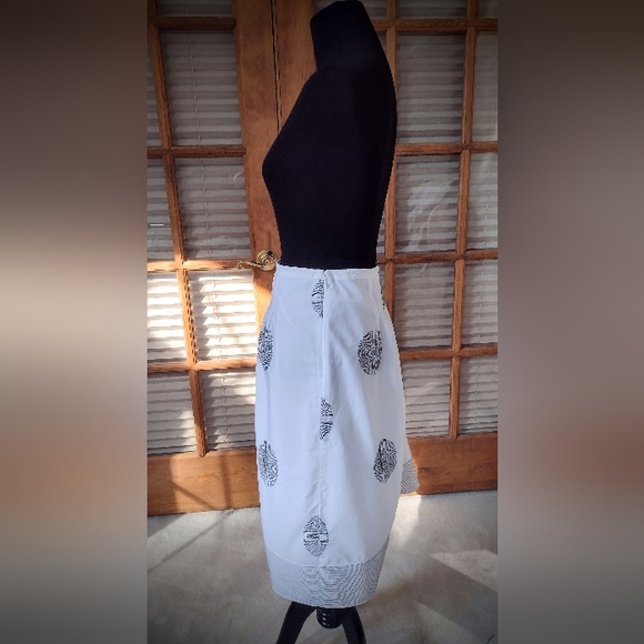 EUC Talbots Fully Lined 100% Cotton Skirt, Fit n Flare, Black & White, Size 10 - Picture 7 of 12